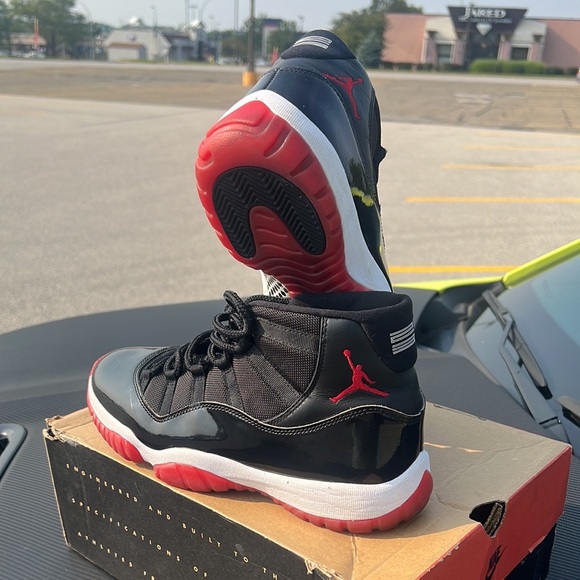 air jordan retro 11 bred size 10.5